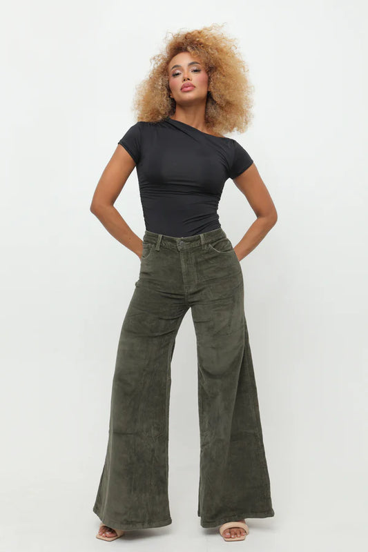 (Preventa) Jeans colombiano Flare Velvet Verde oscuro