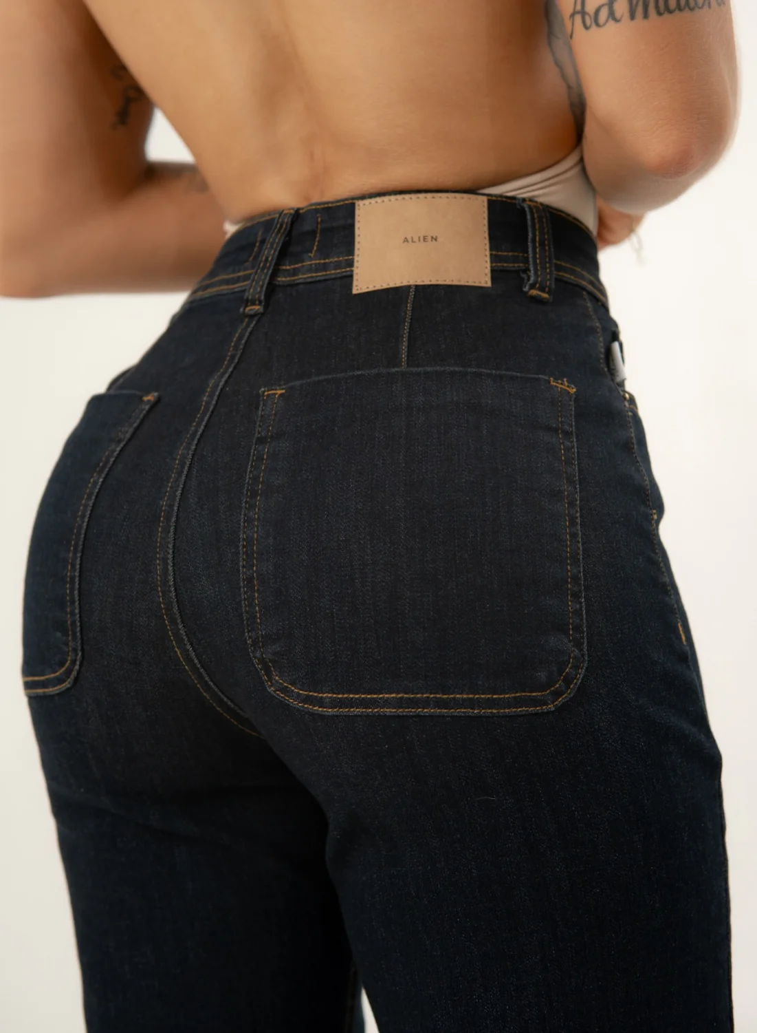 Jeans colombiano Mom flare Nilo