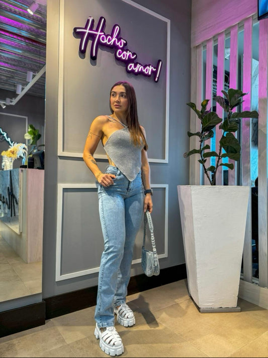 Jeans colombiano levanta cola Kabul 4