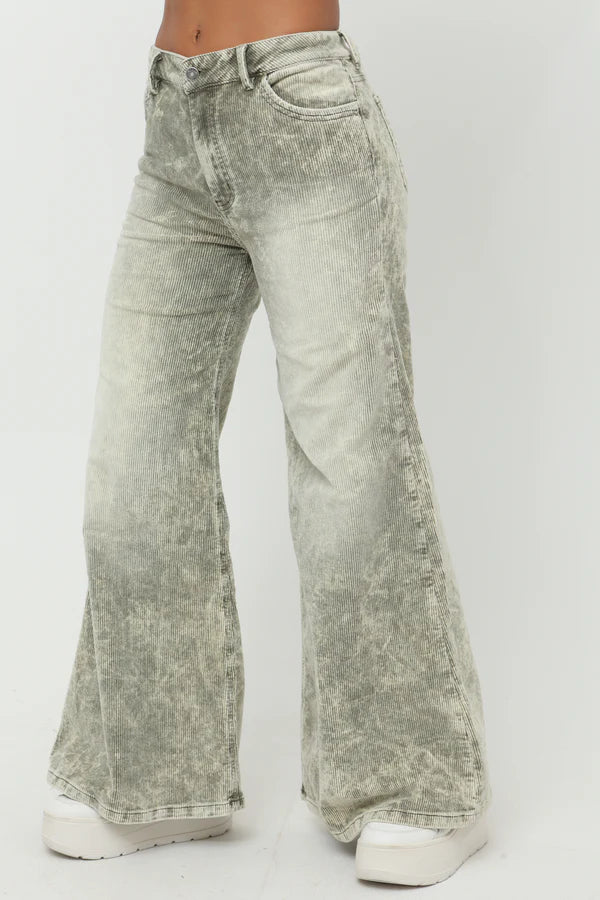 (Preventa) Jeans colombiano flare Velvet Verde desgaste