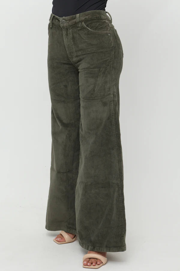 (Preventa) Jeans colombiano Flare Velvet Verde oscuro
