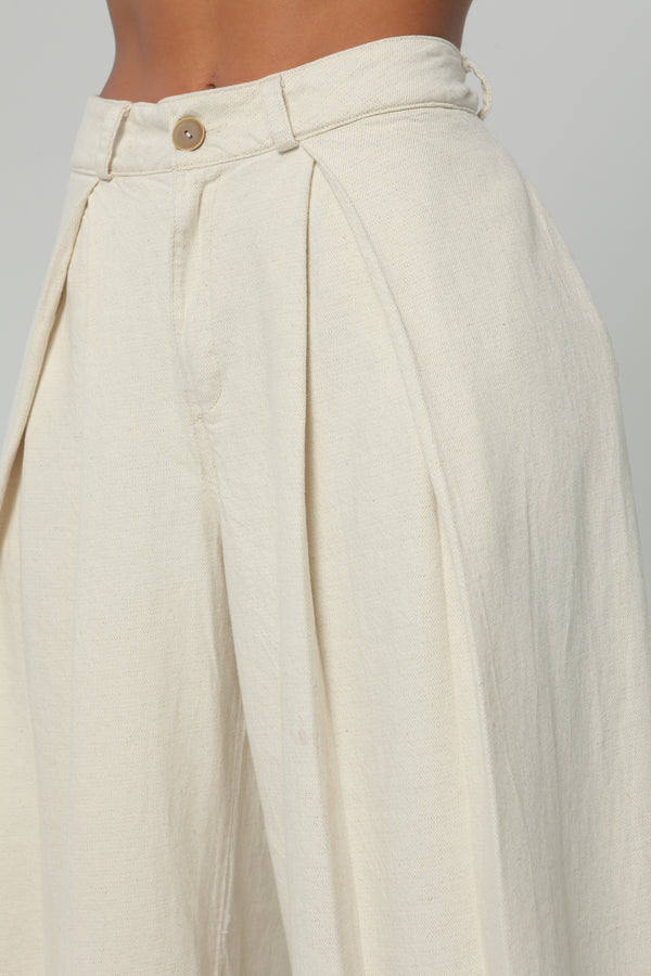 (Preventa) Pantalón liviano Beige pliegues
