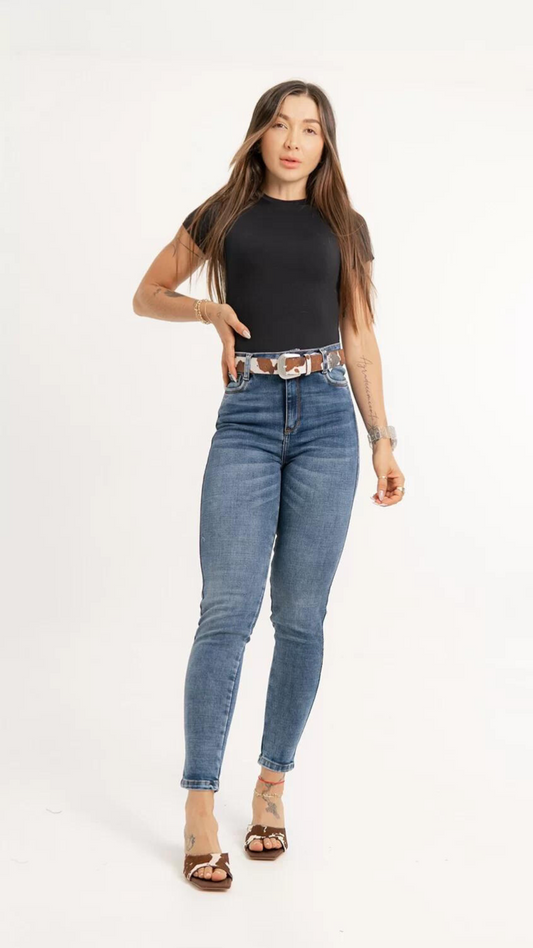 Jeans colombiano levanta cola Zigor 4