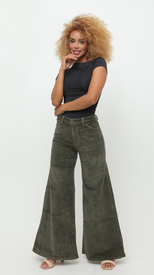 (Preventa) Jeans colombiano Flare Velvet Verde oscuro