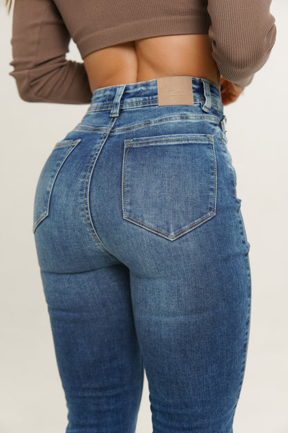 Jeans colombiano levanta cola Joy 2