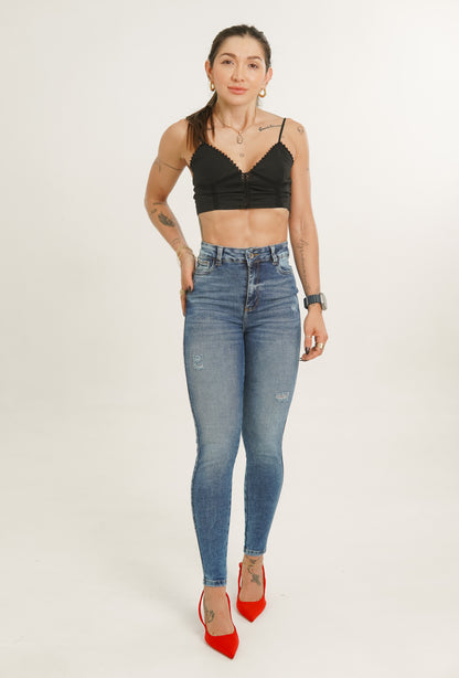 Jeans colombiano levanta cola Fiji 1