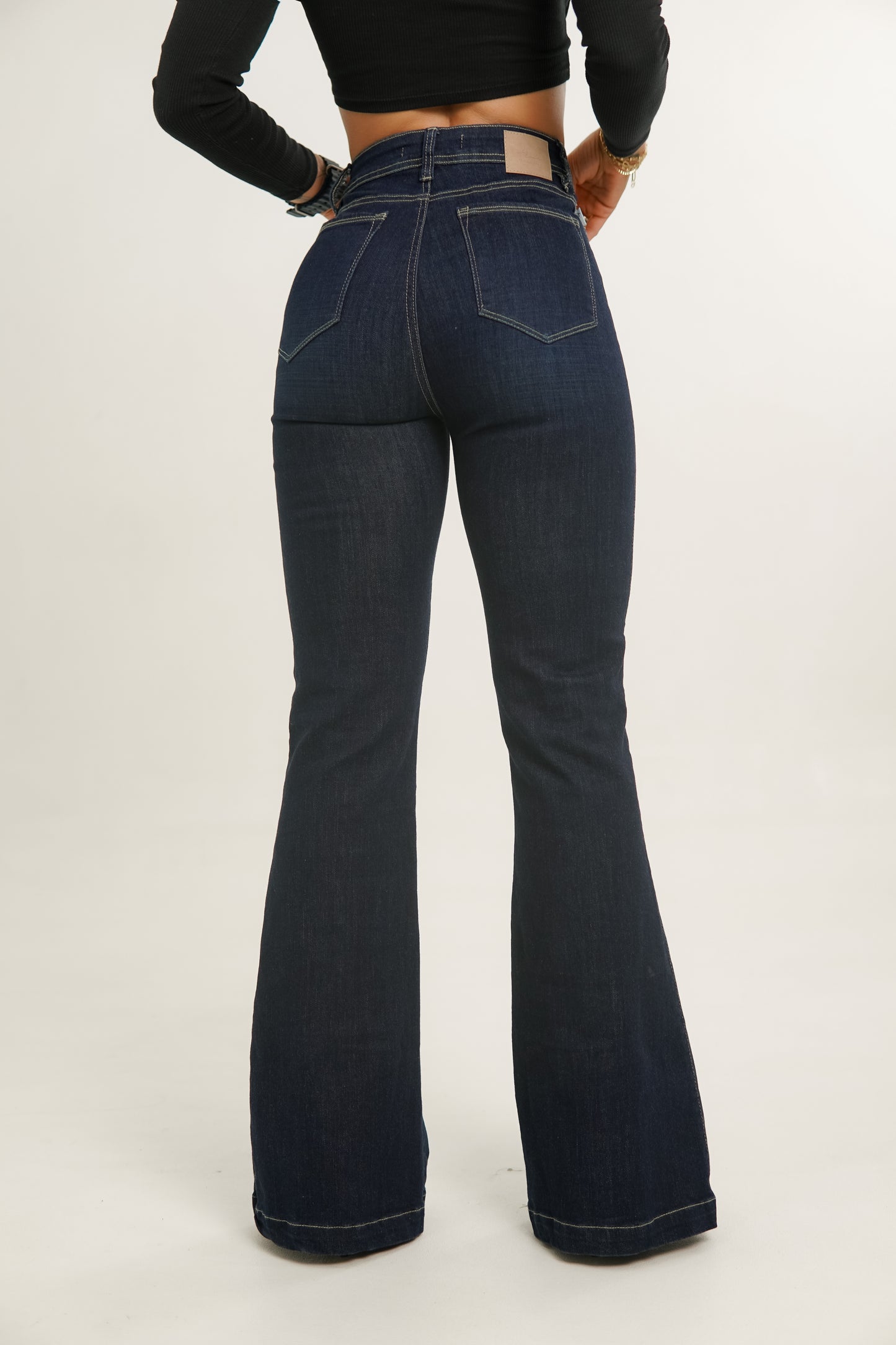 Jeans colombiano levanta cola Joy 1