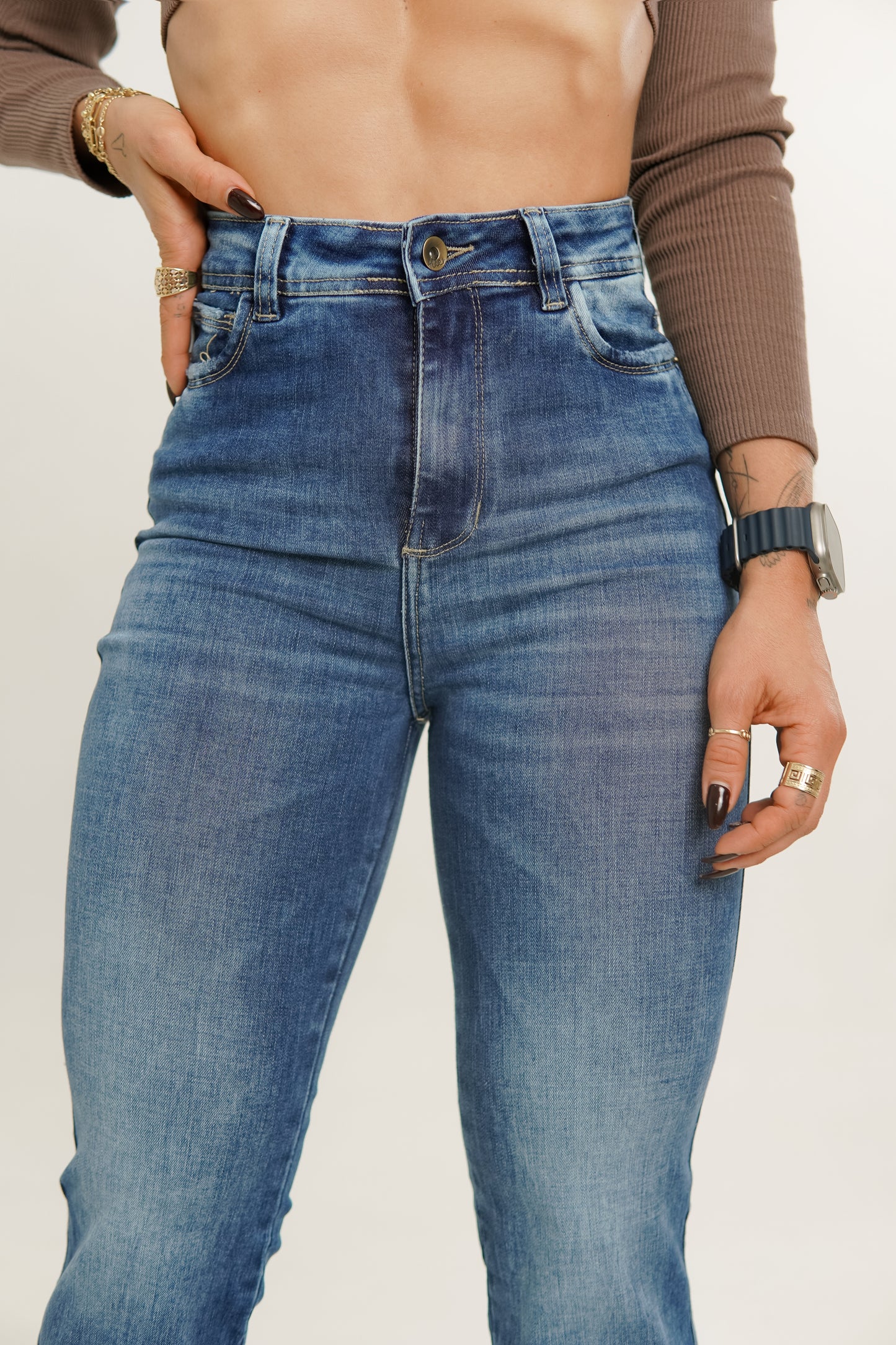 Jeans colombiano levanta cola Joy 2