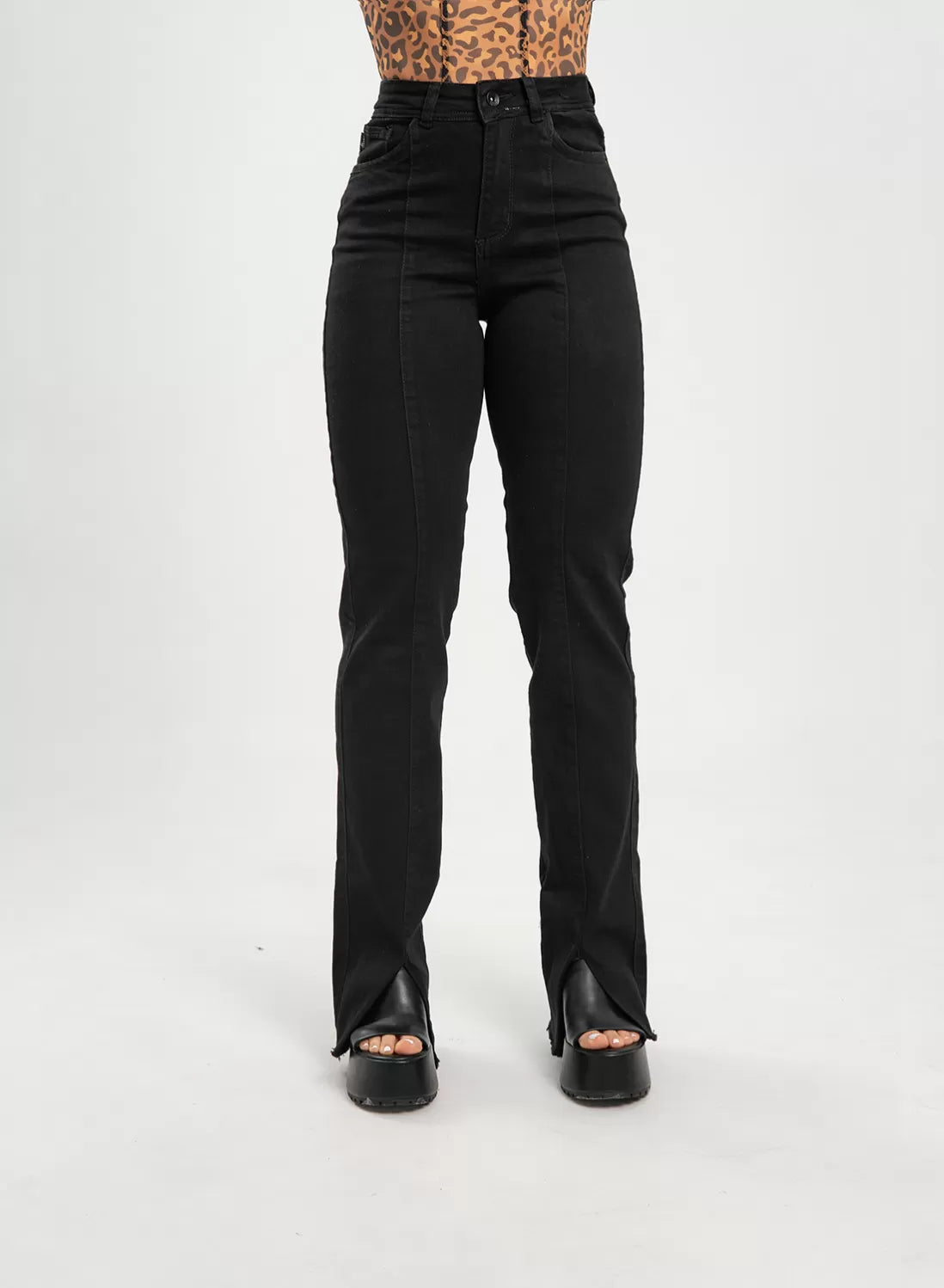 Jeans colombiano Straigth Amatista Black